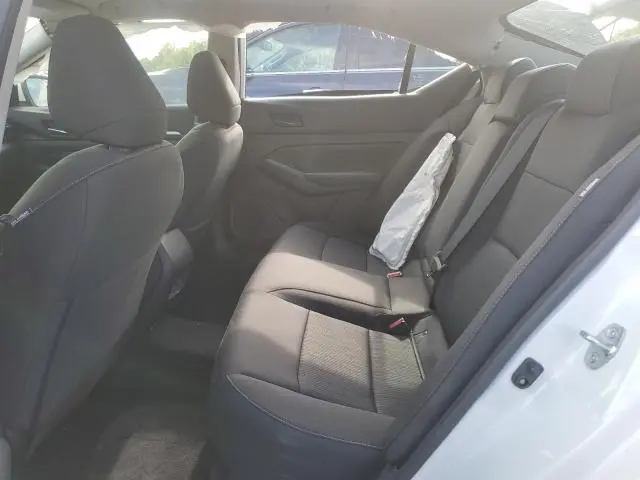 2023 NISSAN ALTIMA SV  