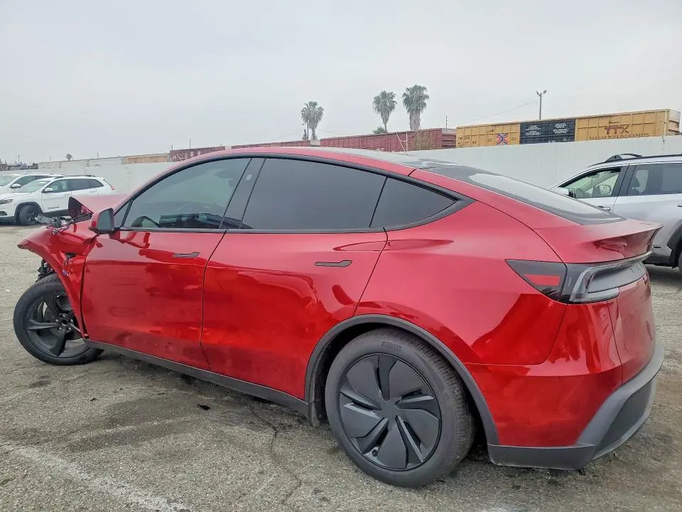 2026 TESLA MODEL Y   