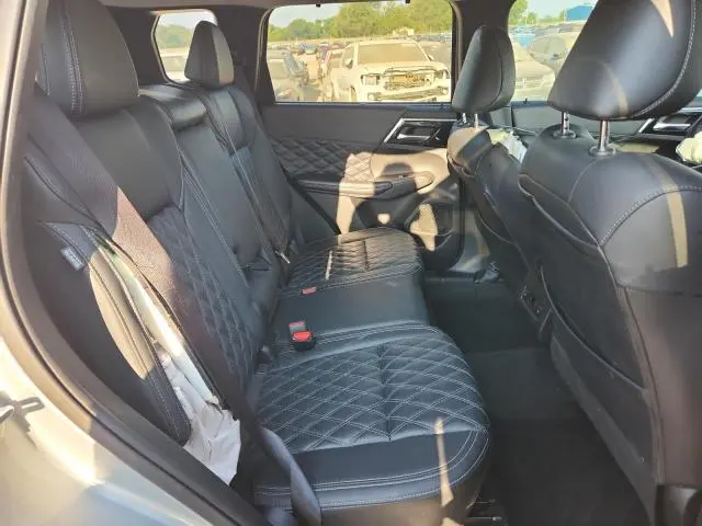 2024 MITSUBISHI OUTLANDER SEL