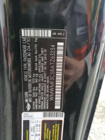 2010 MINI COOPER 