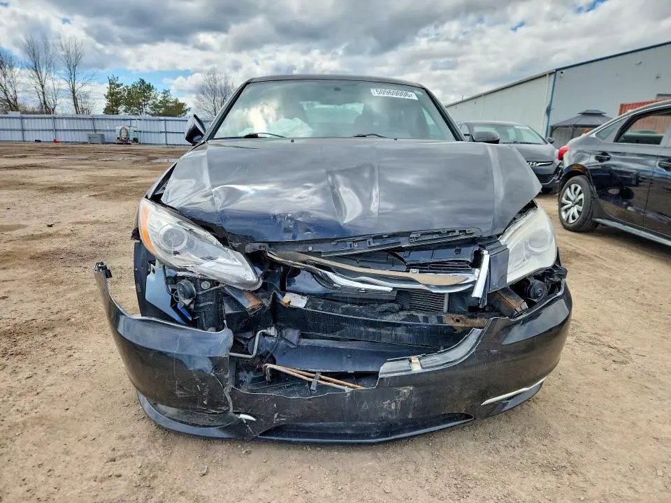 2012 CHRYSLER 200 LX  