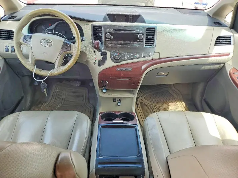 2011 TOYOTA SIENNA XLE 8-PASSENGER  