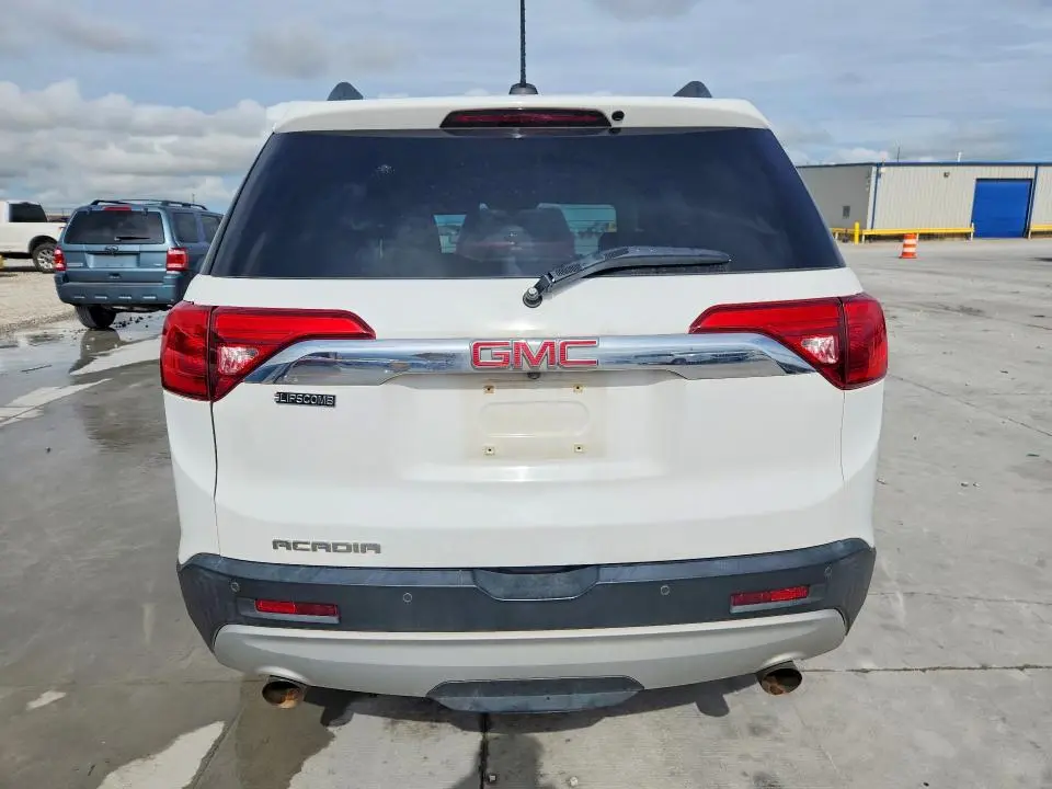 2017 GMC ACADIA SLT-1  