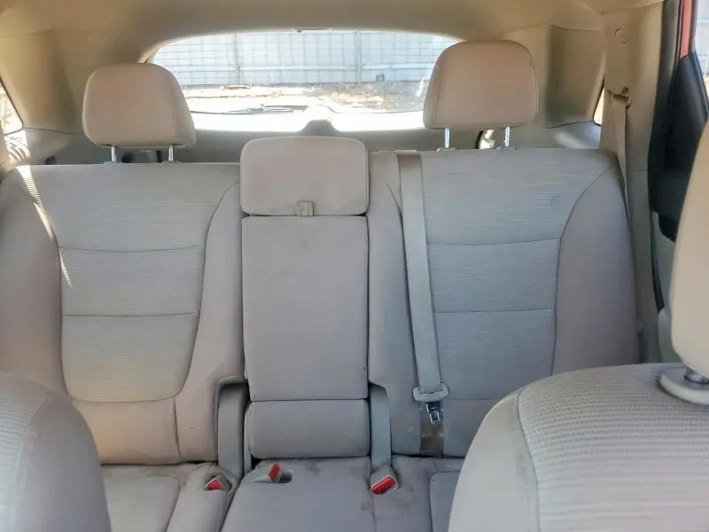 2014 KIA SORENTO LX  