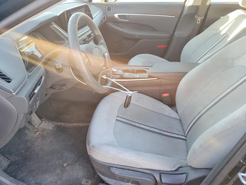 2021 HYUNDAI SONATA SE  