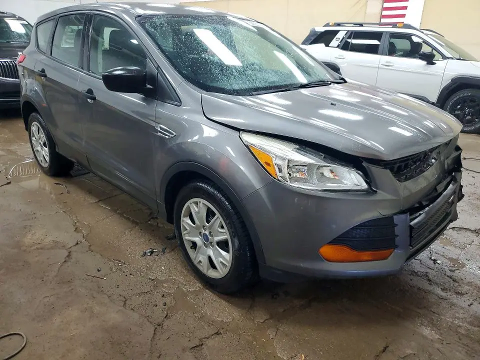 2014 FORD ESCAPE S  