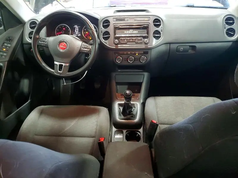 2014 VOLKSWAGEN TIGUAN S  
