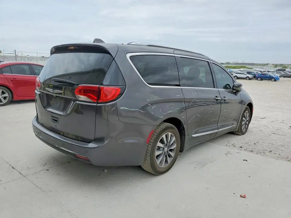 2019 CHRYSLER PACIFICA TOURING L PLUS  
