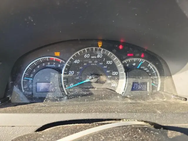 2012 TOYOTA CAMRY SE  