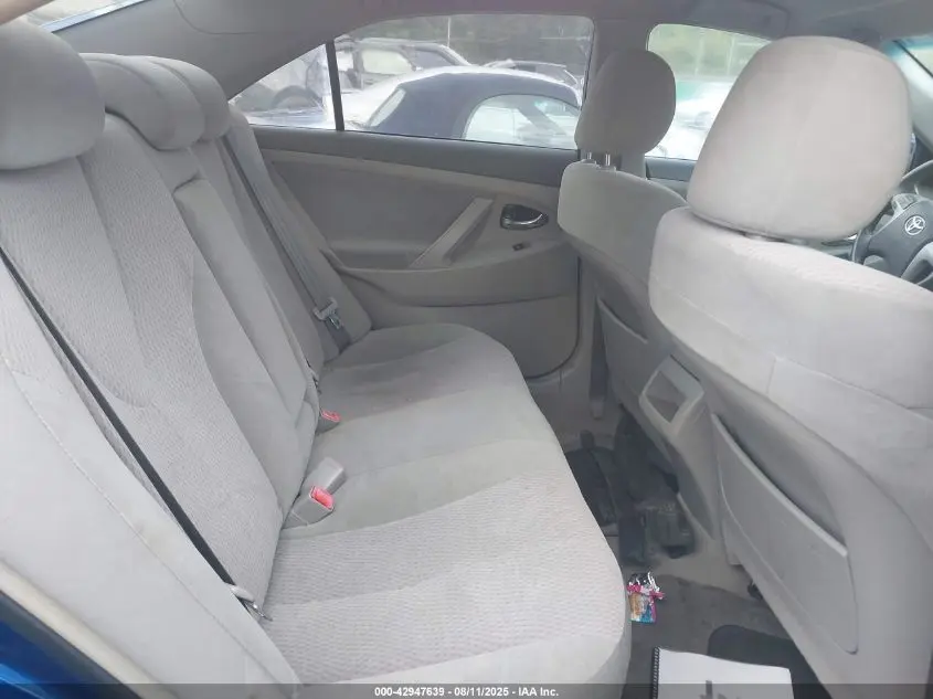 2011 TOYOTA CAMRY LE