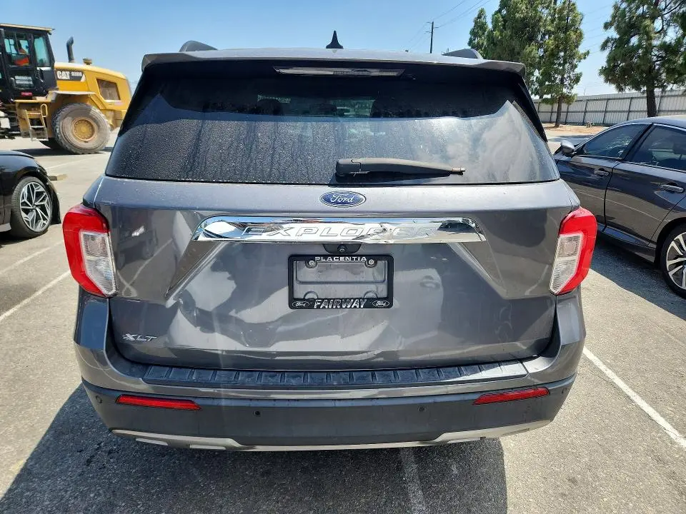 2022 FORD EXPLORER XLT  