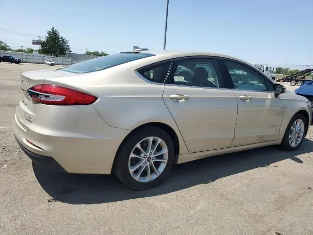2019 FORD FUSION SE  