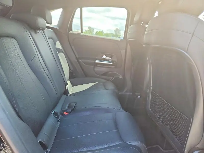 2021 MERCEDES-BENZ GLA 250 4MATIC  