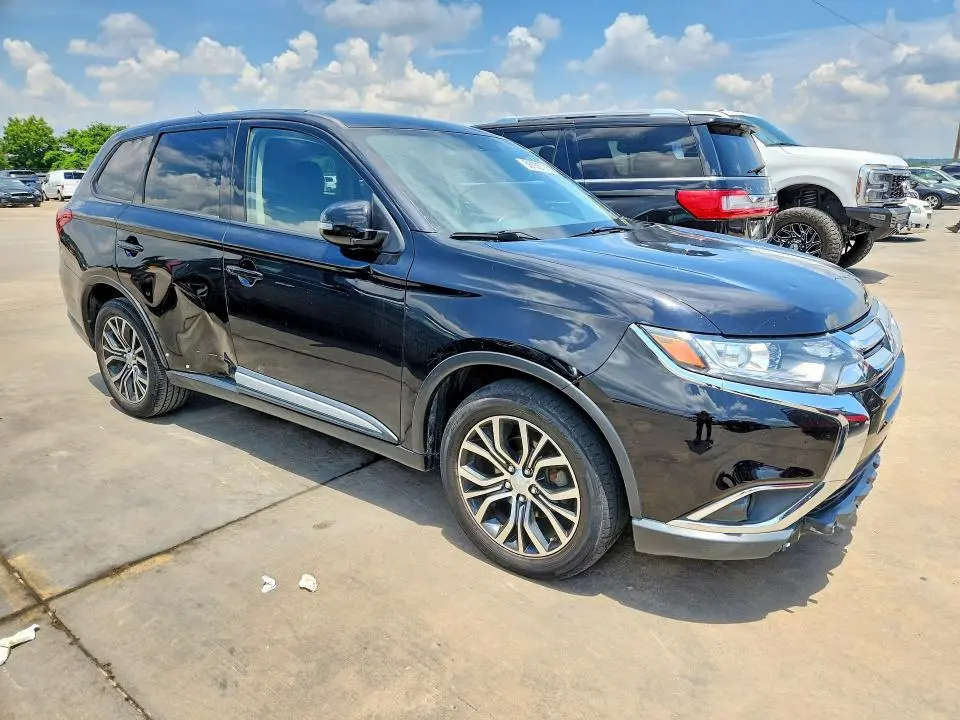2016 MITSUBISHI OUTLANDER SE  