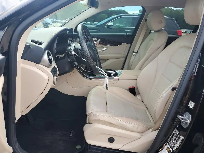 2016 MERCEDES-BENZ GLC 300  