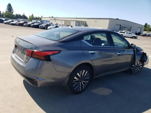 2023 NISSAN ALTIMA SV  