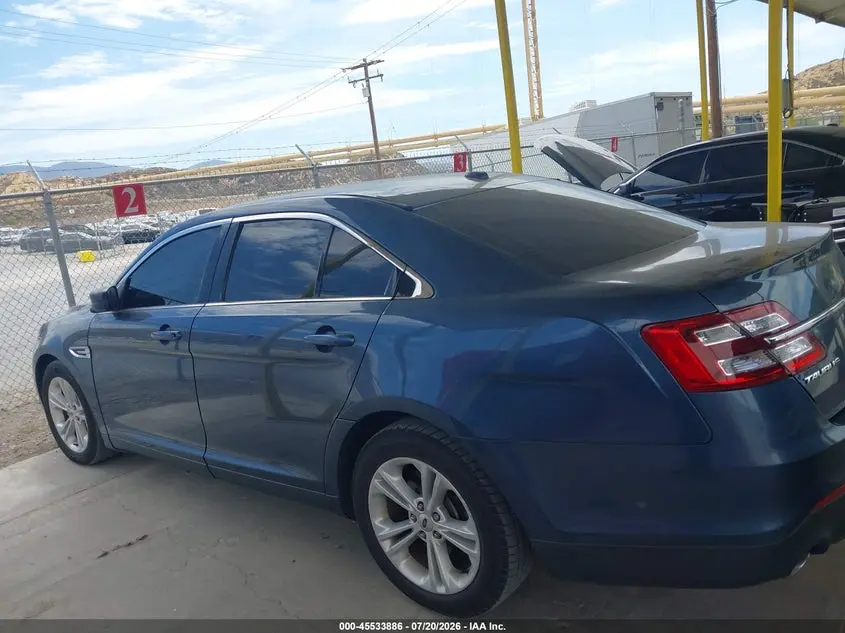 2018 FORD TAURUS SE