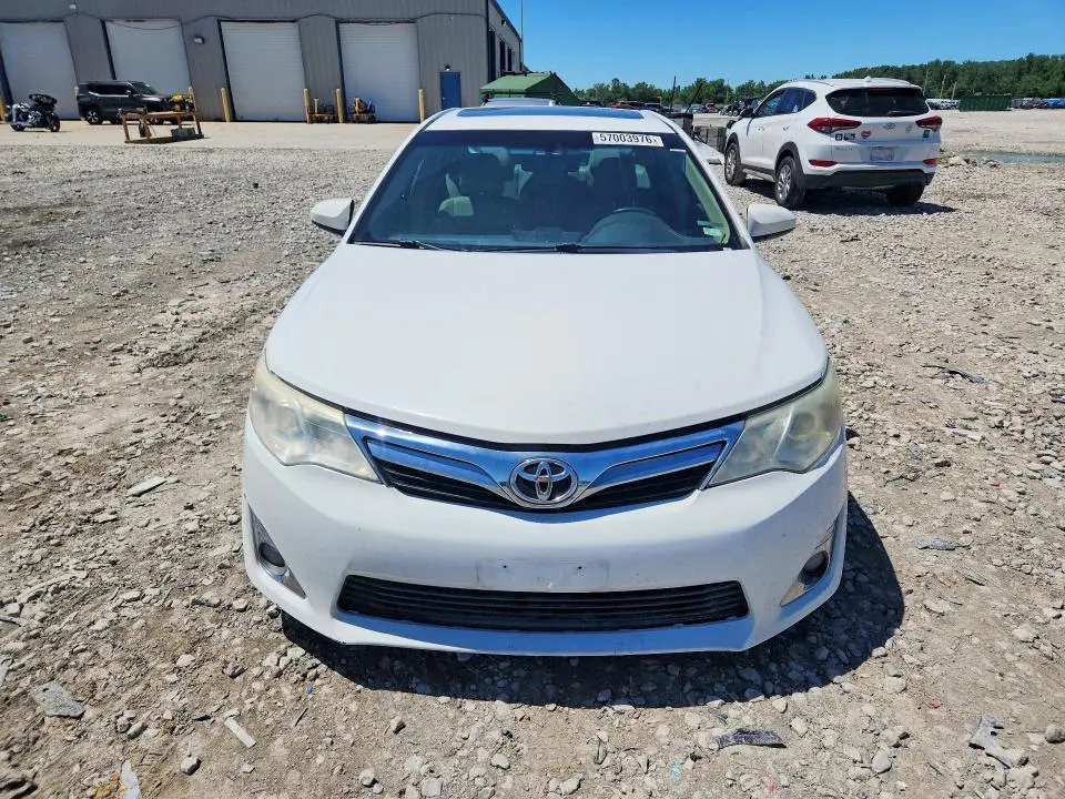 2013 TOYOTA CAMRY XLE  