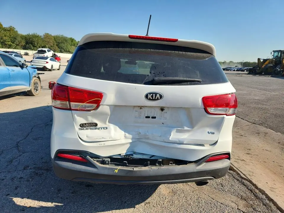 2017 KIA SORENTO LX V6  