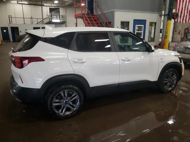 2023 KIA SELTOS LX  
