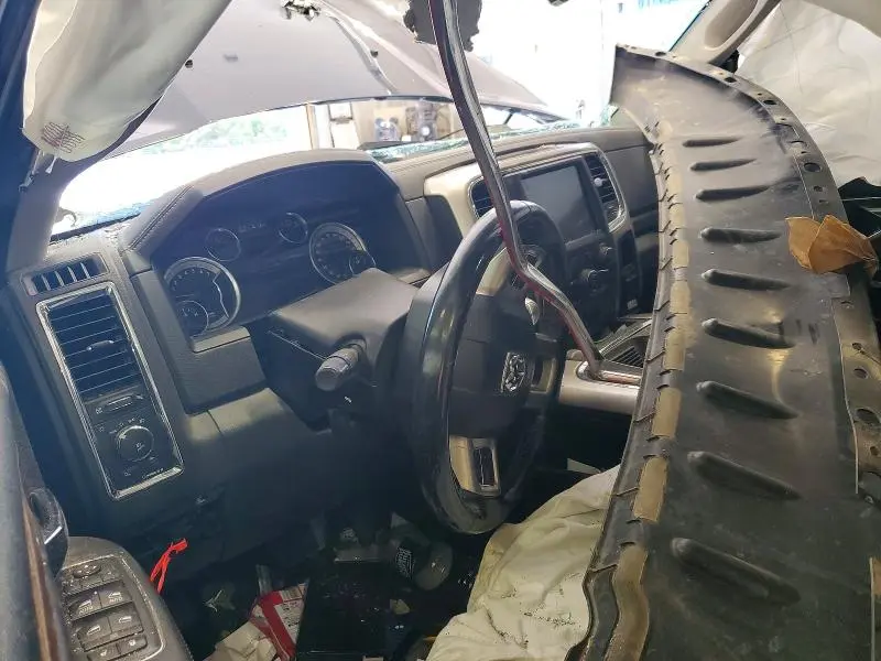 2016 RAM 1500 LARAMIE  