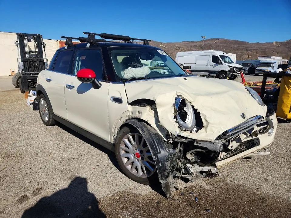 2015 MINI COOPER   