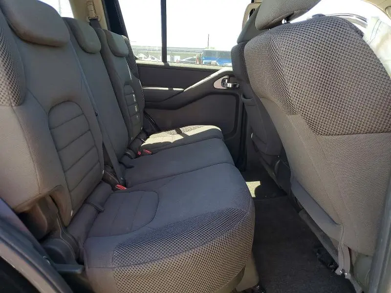 2010 NISSAN PATHFINDER S FE+  