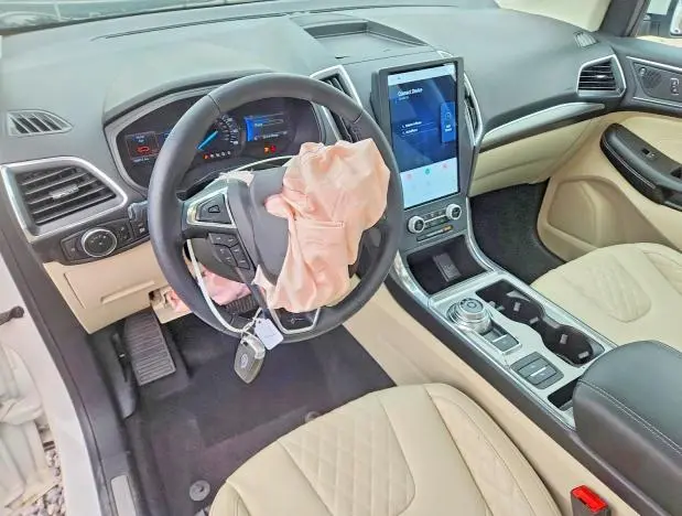 2023 FORD EDGE TITANIUM  