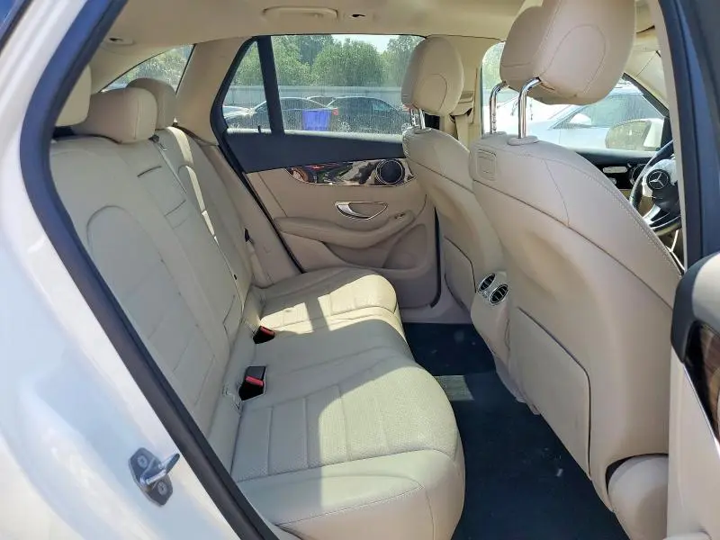 2019 MERCEDES-BENZ GLC 300 4MATIC  