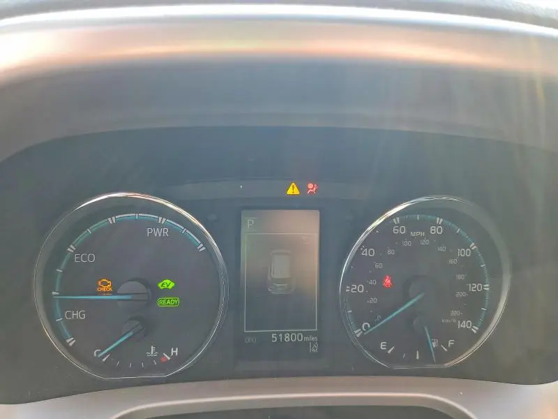 2017 TOYOTA RAV4 HV LE  