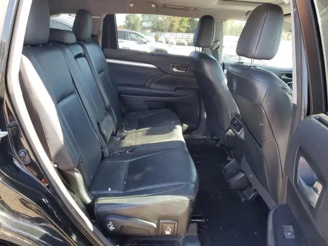 2015 TOYOTA HIGHLANDER XLE  