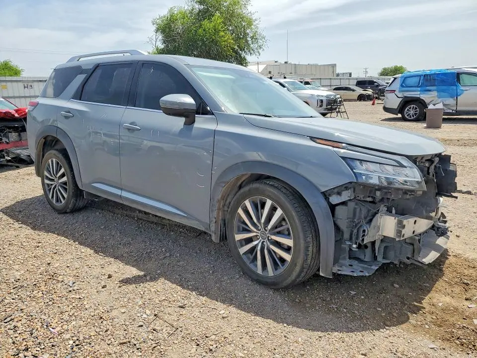 2022 NISSAN PATHFINDER PLATINUM  