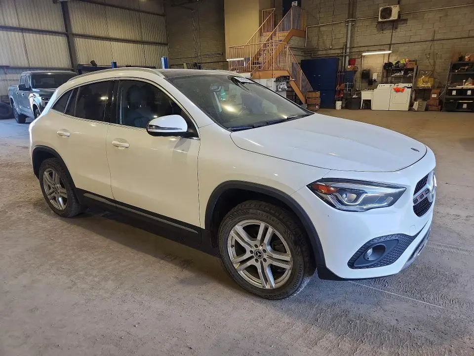 2021 MERCEDES-BENZ GLA 250 4MATIC  