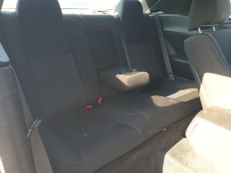 2015 DODGE CHALLENGER SXT  