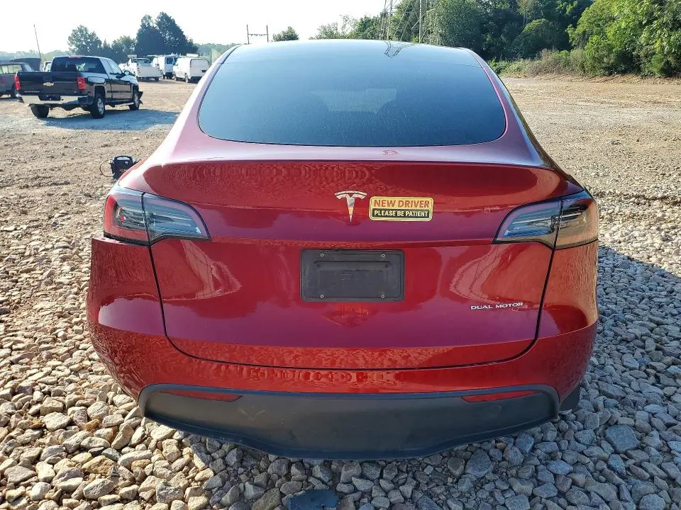 2025 TESLA MODEL Y   