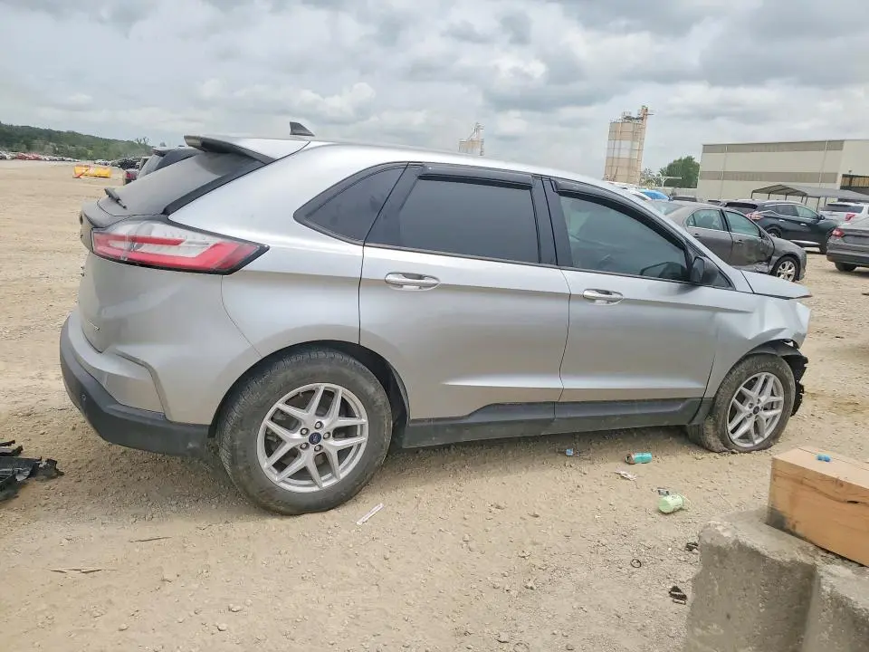 2021 FORD EDGE SE  