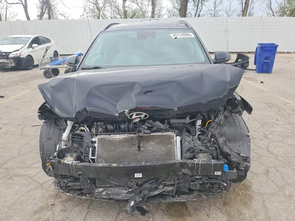 2025 HYUNDAI KONA SE  
