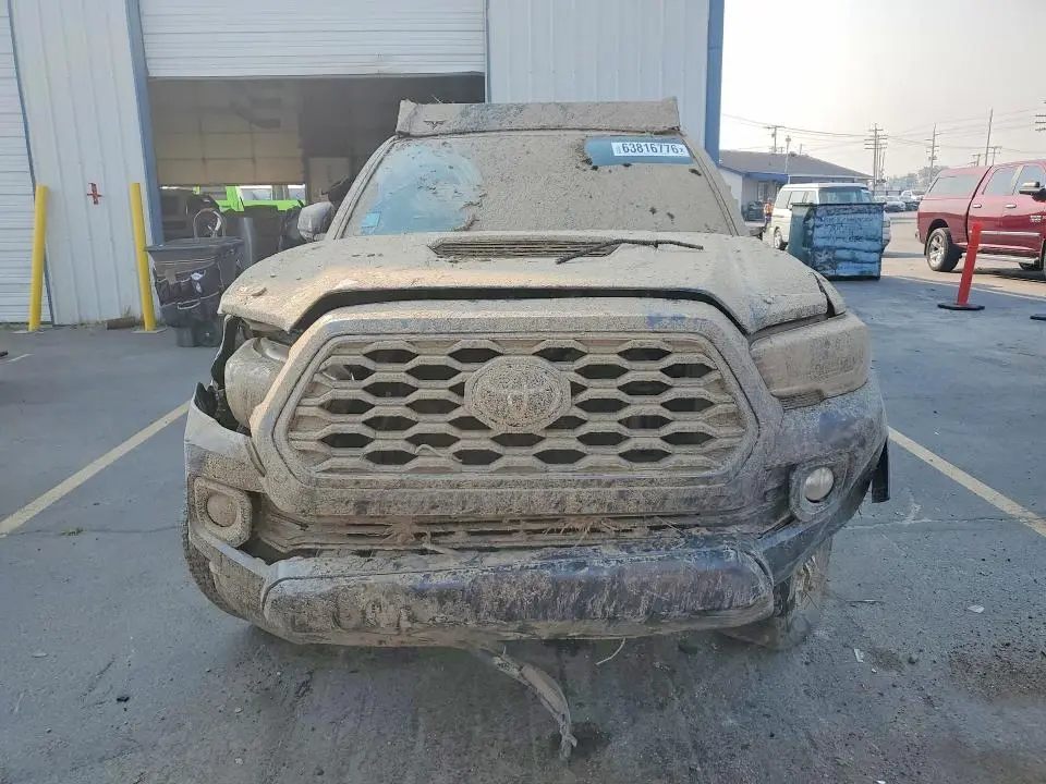 2021 TOYOTA TACOMA SR5 V6  