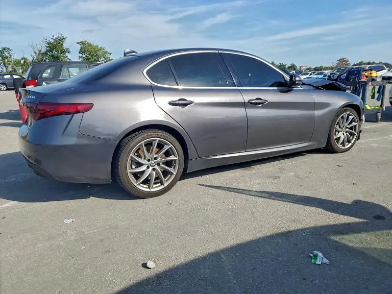 2019 ALFA ROMEO GIULIA   