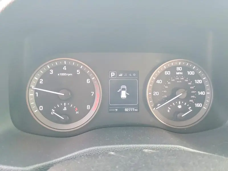 2017 HYUNDAI TUCSON SE  