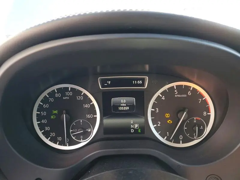 2018 INFINITI QX30 BASE  