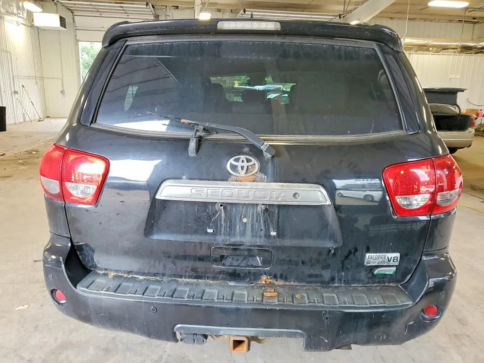 2014 TOYOTA SEQUOIA LIMITED  