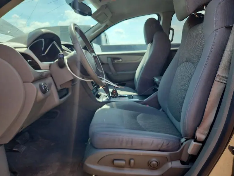 2013 CHEVROLET TRAVERSE LT  