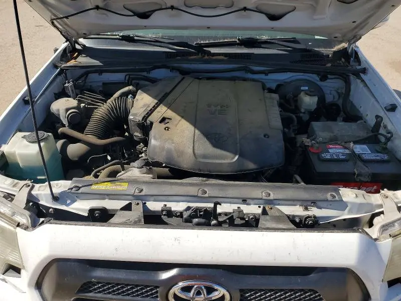 2015 TOYOTA TACOMA V6  
