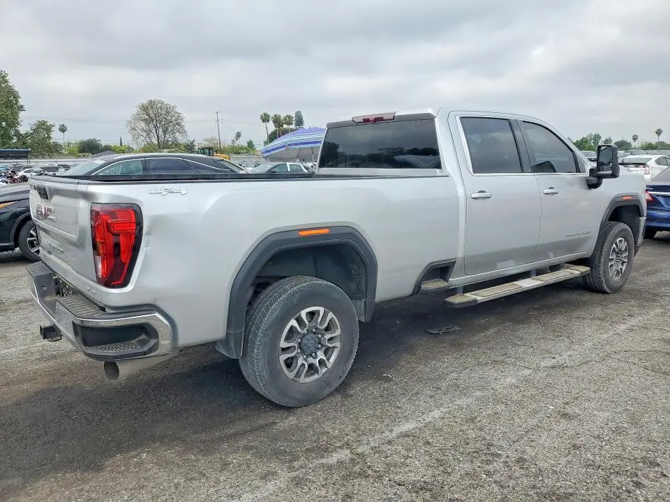 2023 GMC SIERRA K2500 SLE  