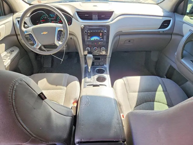 2017 CHEVROLET TRAVERSE LT  