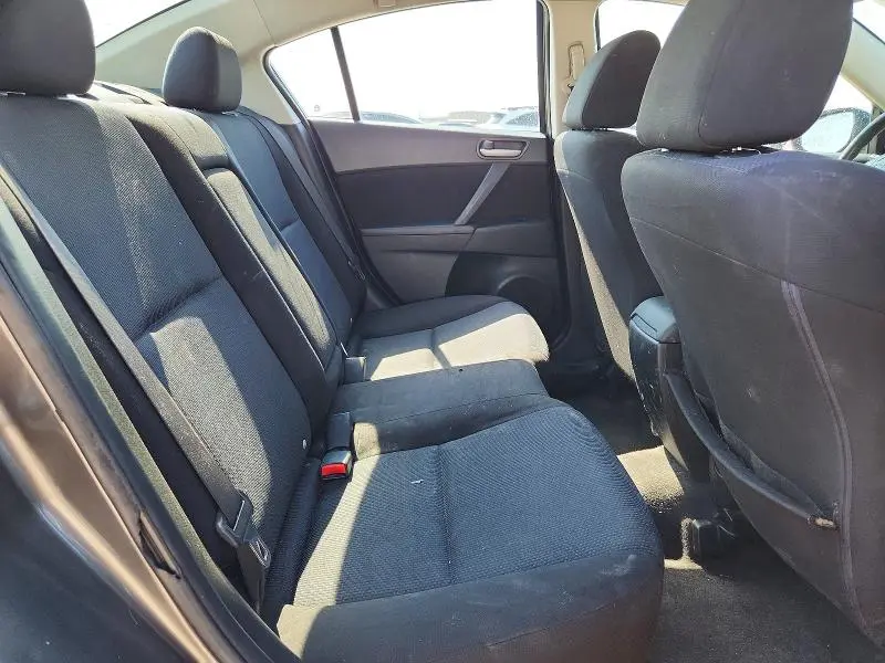 2011 MAZDA 3 I  
