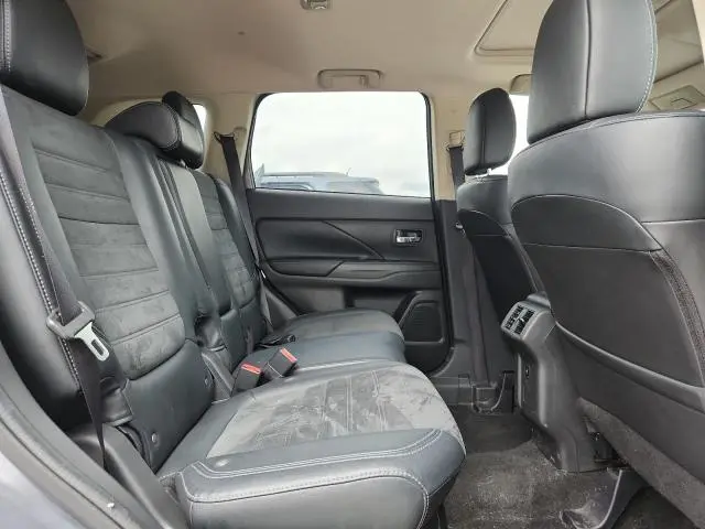2019 MITSUBISHI OUTLANDER SE