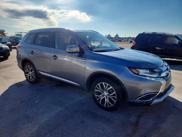 2018 MITSUBISHI OUTLANDER SE  