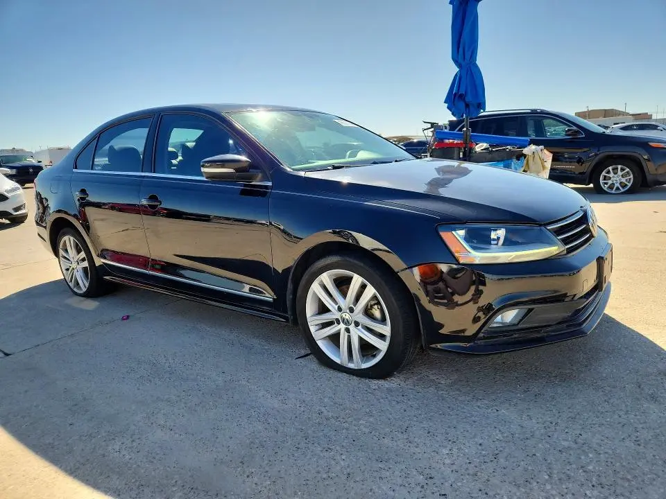 2017 VOLKSWAGEN JETTA SEL  